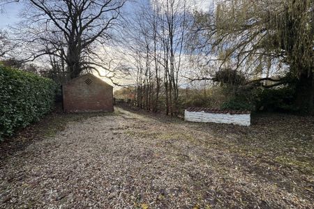 Grantham, Belton - Photo 2