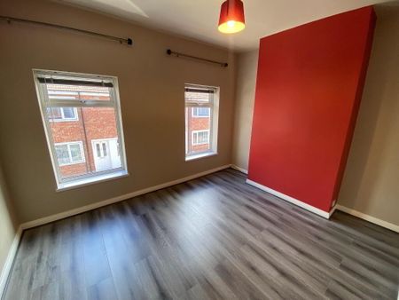 13 Lendrick Street, Belfast, BT5 4HQ - Photo 2