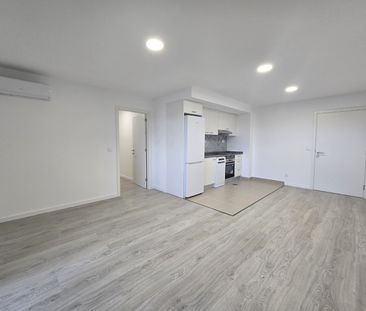 New 2 bedroom flat just a few minutes from the C.C. Wisteria! - Photo 4