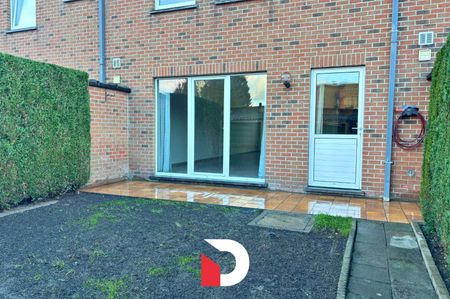 Rijwoning met 3 kamers en garage te Sint-Andries - Photo 2