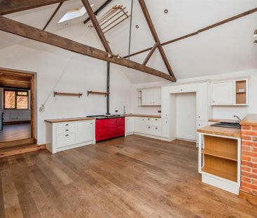 4 bedroom barn conversion to rent - Photo 6