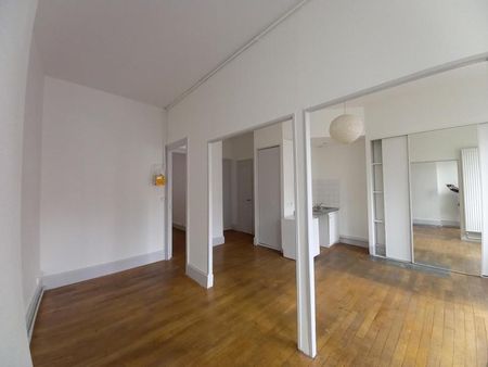 : Appartement 45.41 m² à SAINT-ETIENNE - Photo 2