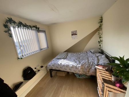 8 bedroom house to rent - Photo 4