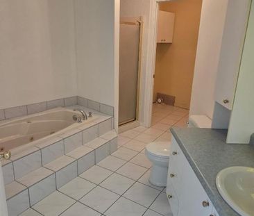 4 et 1/2 à louer (Style Condo) - Rue de la Prairie - Saint-Jean-Chr... - Photo 4