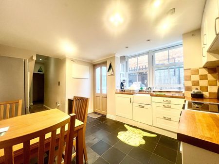 Room in a Shared Flat, Defoe Road, N16 - Photo 2