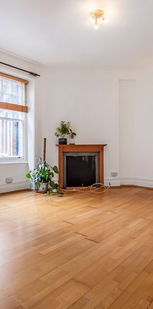 Kings Gardens, London, NW6 - Photo 1