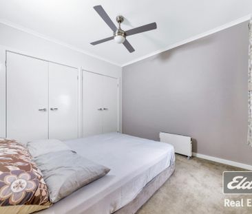 Beautiful double storey opposite the Wyndham Village shopping centre ! - Photo 5