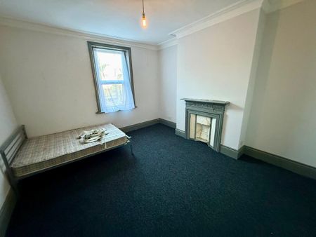 5 bedroom terraced house to rent - Photo 5