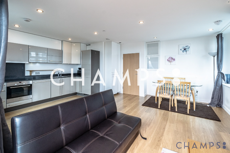 3 bedroom flat to rent - Photo 2