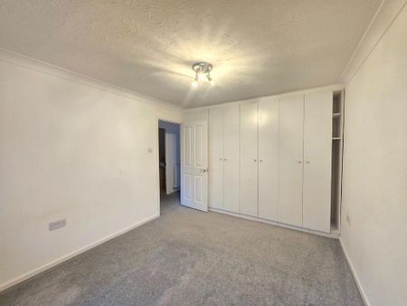 3 bedroom semi-detached house to rent - Photo 5