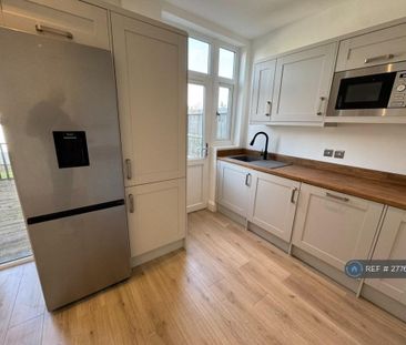 3 bedroom terraced house to rent - Photo 6