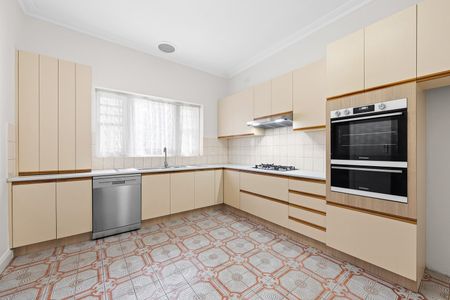 21 Mangalore Street, Travancore VIC 3032 - Photo 4