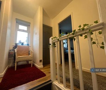 4 bedroom terraced house to rent - Photo 4