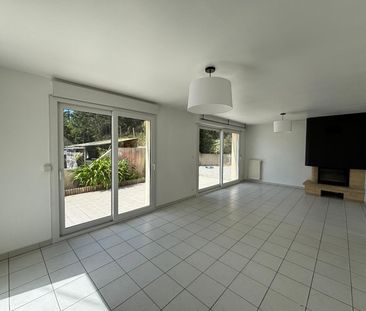 Location Maison 4 pièces 88m² TOURLAVILLE 50110 - Photo 1