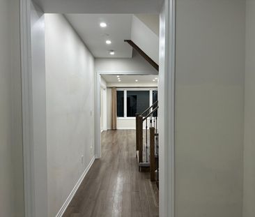 For Lease - 220 Brownley Lane, Essa, Ontario - Photo 4