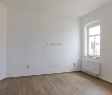 Großzügige Dachgeschossperle mit 3 Zimmern & Einbauküche! - Photo 4