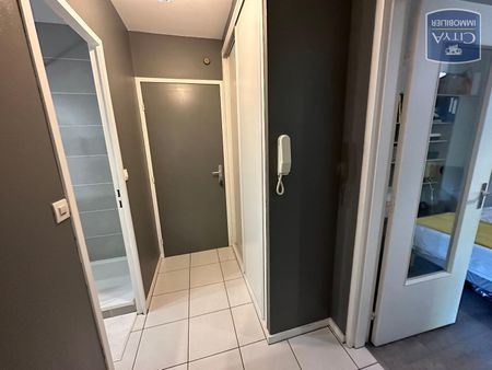 Location Appartement 1 pièce 30m² BOURG EN BRESSE 01000 - Photo 2