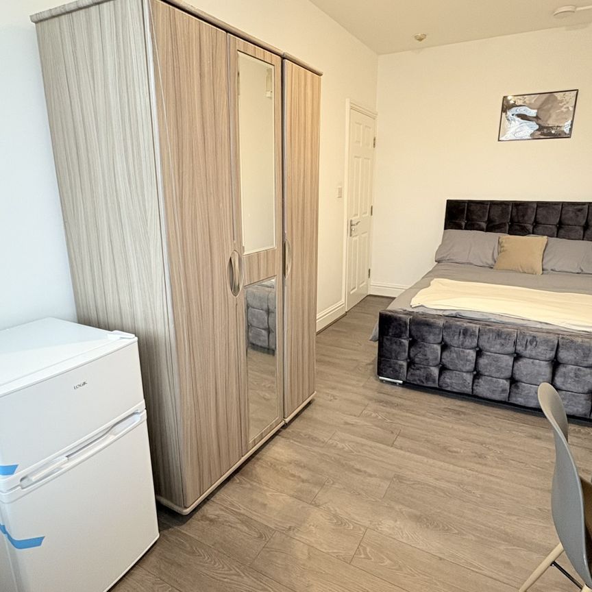 Bow Lane, Preston - Photo 1