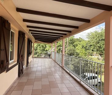 Location Appartement 4 pièces 74m² LES ABYMES 97139 - Photo 5