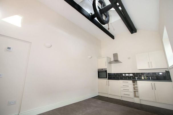 1 bedroom ground floor flat to rent - Photo 1
