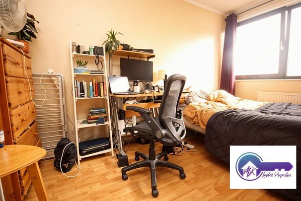 4 bedroom flat to rent - Photo 1