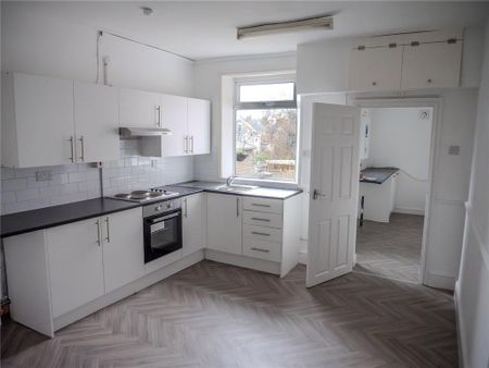 3 bedroom terraced house to rent - Photo 4