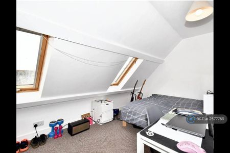 5 bedroom terraced house to rent - Photo 2