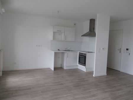 Location Appartement 3 Pièces 66 m² - Photo 4