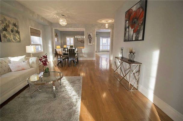 For Lease - 3 Trish Drive, Richmond Hill, Ontario - Photo 1