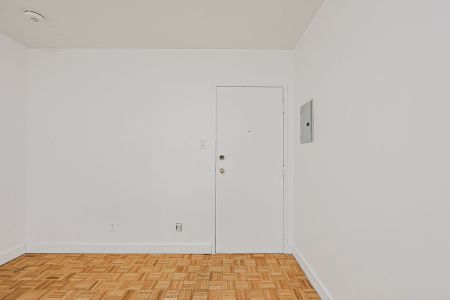 For Lease - 33 Maitland Street Unit# 204, Toronto, Ontario - Photo 2