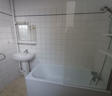 Location Appartement 2 pièces 36m² REIMS 51100 - Photo 5