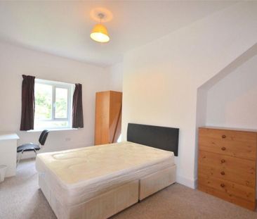 3 bedroom flat to rent - Photo 3