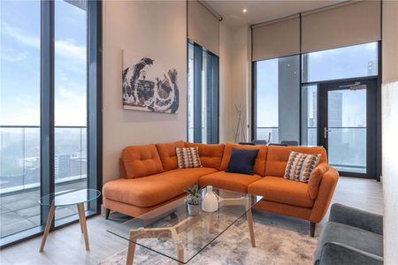 Luxurious furnished 3-bedroom penthouse on the 16th floor of St Martins Place. High-spec apartment with access to Park Regis Hotel amenities. - Photo 3