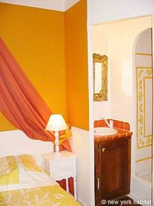 Logement à Paris, Location meublée - Photo 1