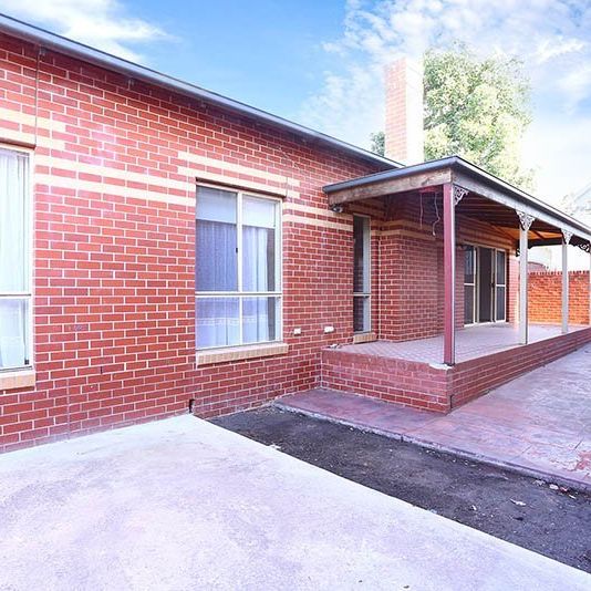 28 Tweedside Street, Essendon VIC 3040 - Photo 1