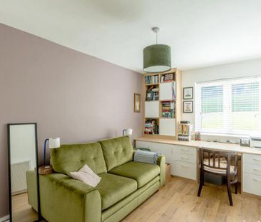 An immaculate two bed in the every leafy Sneyd Park, finished to a ... - Photo 1