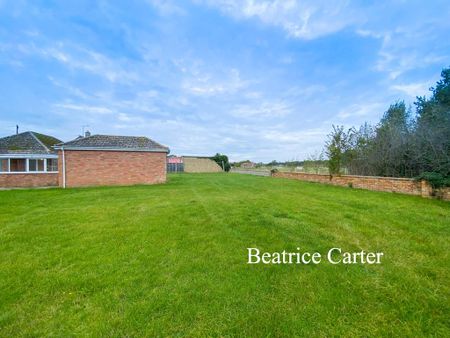 2 bedroom detached bungalow to rent - Photo 3