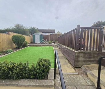 Partridge Crescent, Dewsbury, WF12 - Photo 6