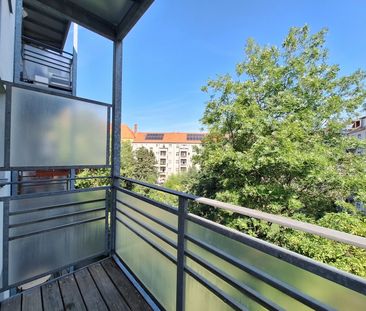 Schöne Wohnung mit Balkon! - Foto 1