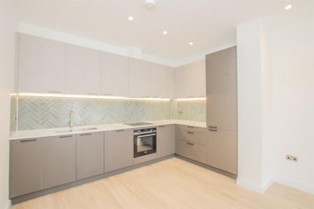 3 bedroom flat to rent - Photo 5