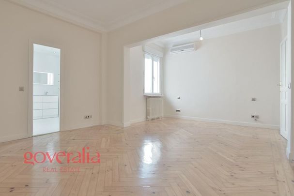 4 room luxury Apartment for rent in Madrid, Autonomous Region of Madrid - Photo 1