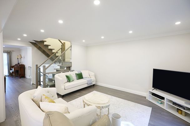 For Lease - 15 Morning Glory Way, Toronto, Ontario - Photo 1