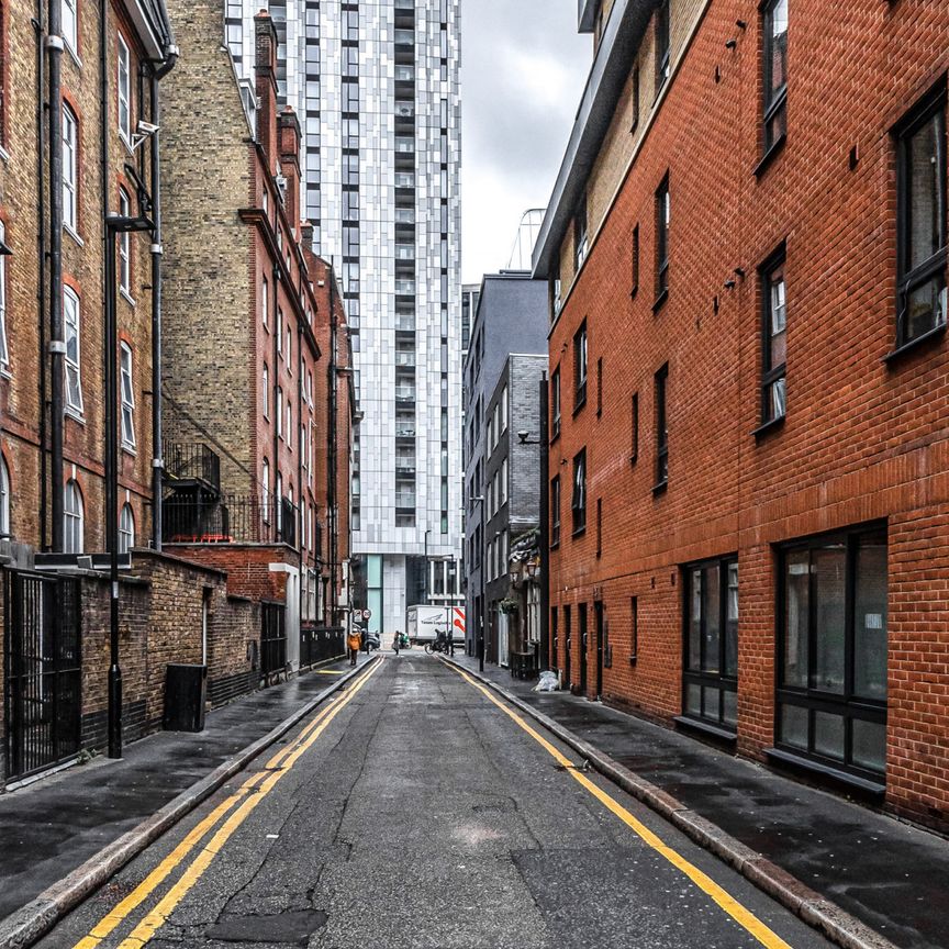 St Lukes Estate, EC1V, London - Photo 1
