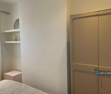 1 bedroom flat to rent - Photo 6