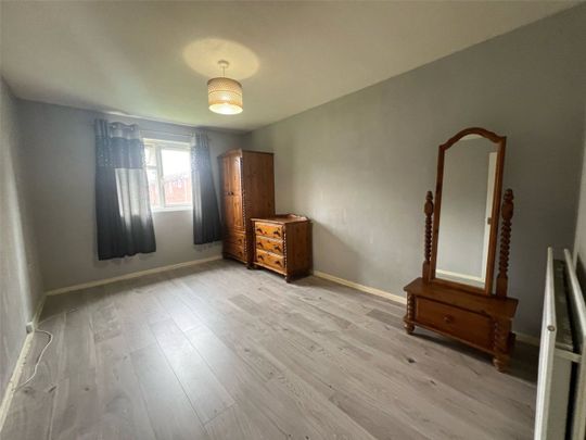 Kingsclere Walk, Merry Hill, Wolverhampton, WV4 - Photo 1