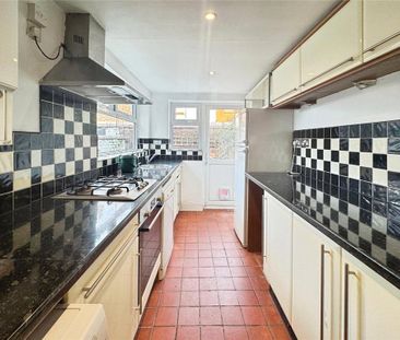2 bedroom terraced house to rent - Photo 6