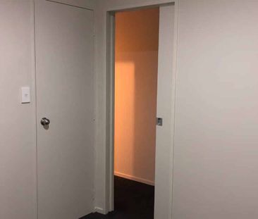 2 bedroom apartment with secure carpark and inclusive of water - Photo 5