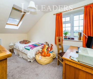 4 bedroom detached house to rent - Photo 5