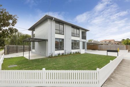 1 / 29 Mernda Ave, Carnegie - Photo 3