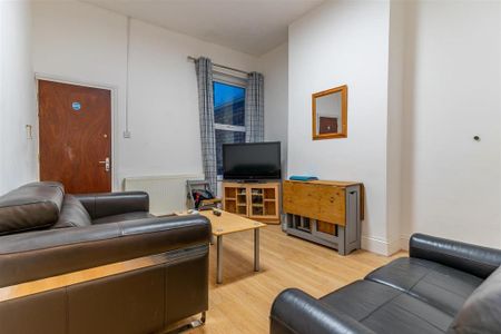 4 bedroom house to rent - Photo 3